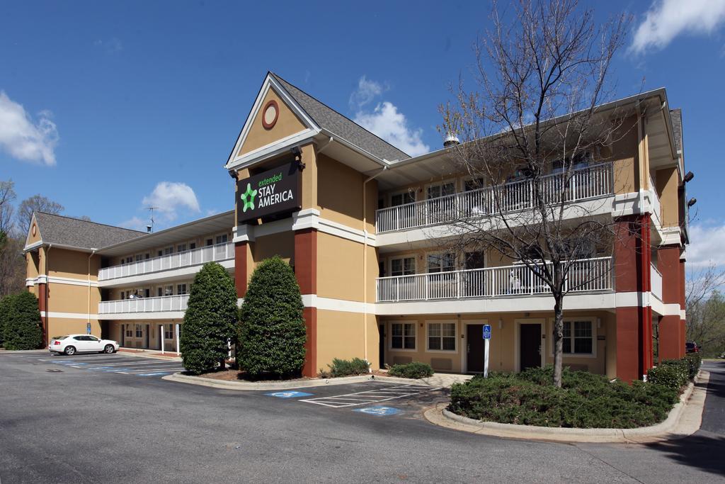 Extended Stay America Select Suites - Greensboro - Wendover Ave - Big Tree Way Exterior foto